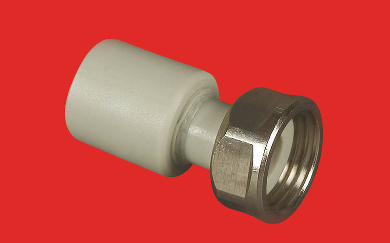 PPR Nátrubok - prechodka plastová s prevlečenou maticou 20x3/4"