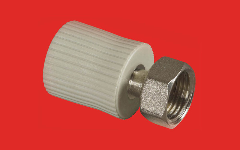 PPR Prechodka s kovovým závitom s prevlečenou maticou 16x1/2"